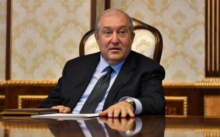 "Ermənistanda humanitar faciə yaranıb" - Armen Sarkisyan