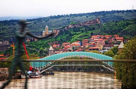 Sabahdan Gürcüstanda bir sıra məhdudiyyətlər ləğv edilir