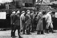 Stalin 1943-cü ildə hərbi qənimətlərin sərgisini təşkil edib, Hitler dəliyə dönüb – Tarixin ibrət dərsi