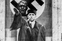 Hitlerin sevimli baş hakimi – keçmiş bolşevik Freysler qəddarlıqda Vışinskidən əskik olmayıb