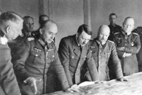 Hitler üçün bunker və sirrin pozulmaması üçün güllələnən 14 min insan – Vəhşətin zirvəsi