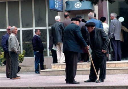 Nə vaxt, necə və nə qədər – Pensiyaçılara birdəfəlik yardım veriləcək