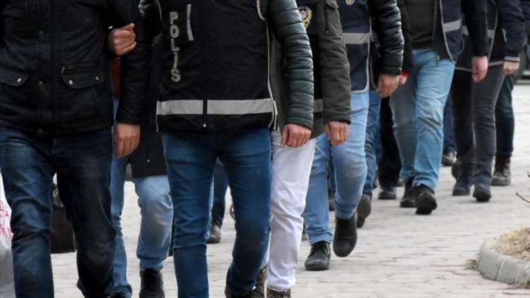 İstanbul küçələrində casusların döyüşü