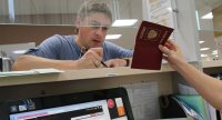 Ruslar Avropaya getsin, getməsin: İttifaq ölkələri arasında viza qadağasında fikir ayrılığı